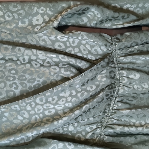 Self Esteem Satin V-Cut - Picture 7 of 7